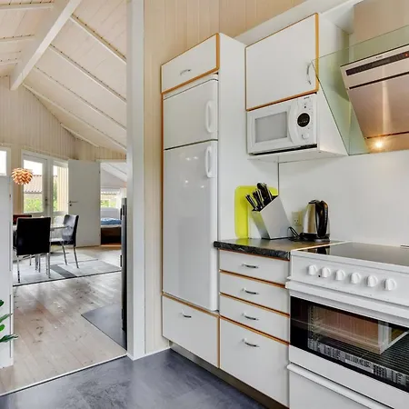 Holiday home Hwiting - 200m From The Sea By Interhome